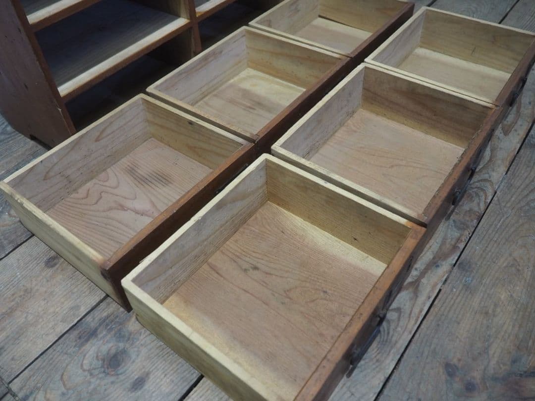 1263　アンティーク　引き出し6杯の収納棚　陳列台　ケース　チェスト　レトロ