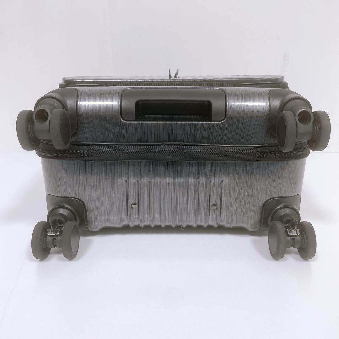 【良品】BERMAS バーマスINTER CITY USB付スーツケース 33L