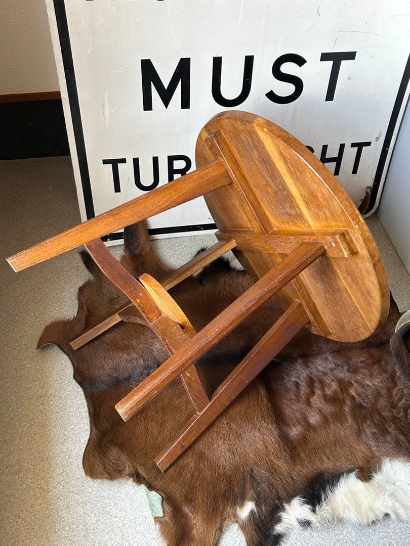 アンティーク　木製コーヒーテーブル　円形　古道具　ヴィンテージ　ラウンドテーブル