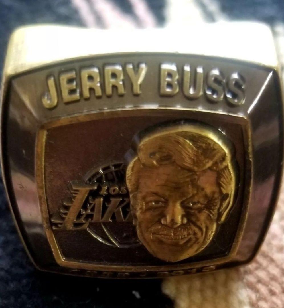 レイカーズ　LA Lakers JERRY BUSS 特大記念リング