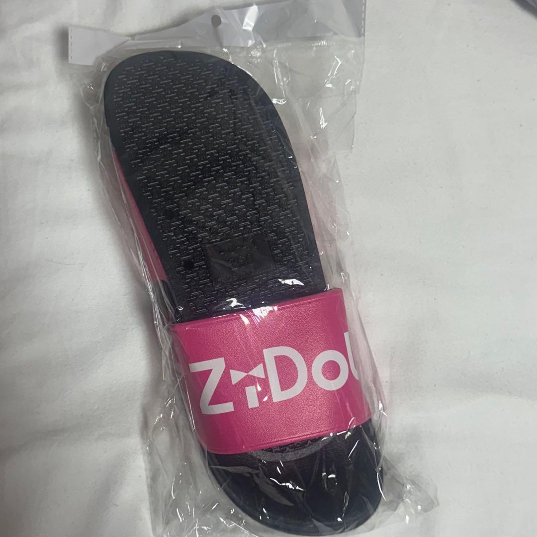 Zidol 紅しょうが 稲田美紀 サンダル