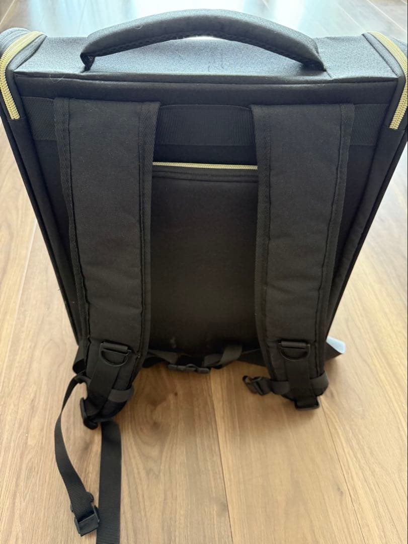 ペット 犬用 猫 高級 キャリーバッグ 黒いナイロン メッシュ素材 ペットバッグ