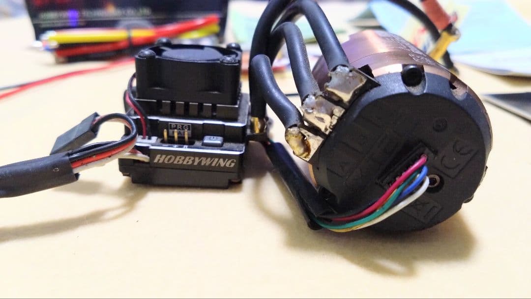 XERUN V3 120A ESC & X12 VECTOR17.5tモーター