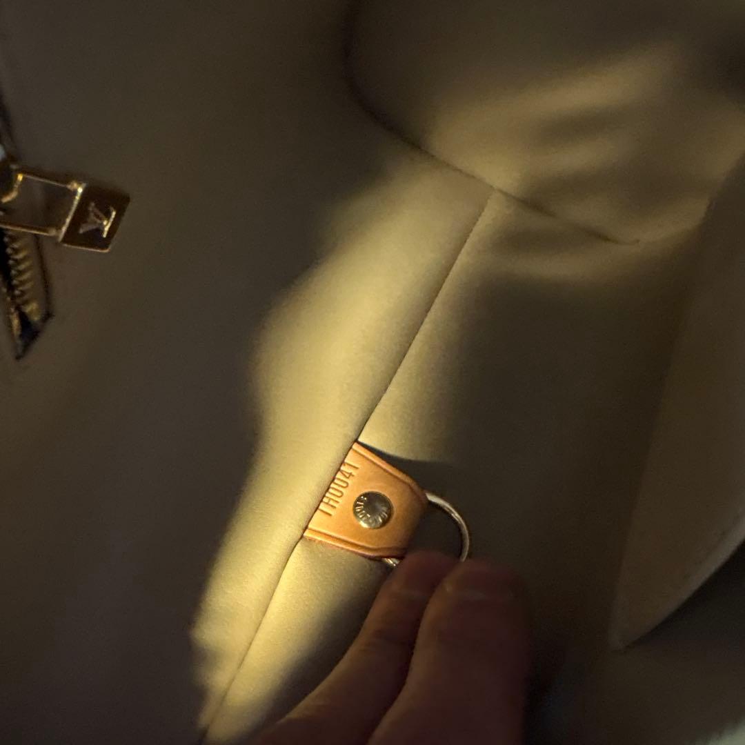 ルイビトン　エナメルバック(イエロー)