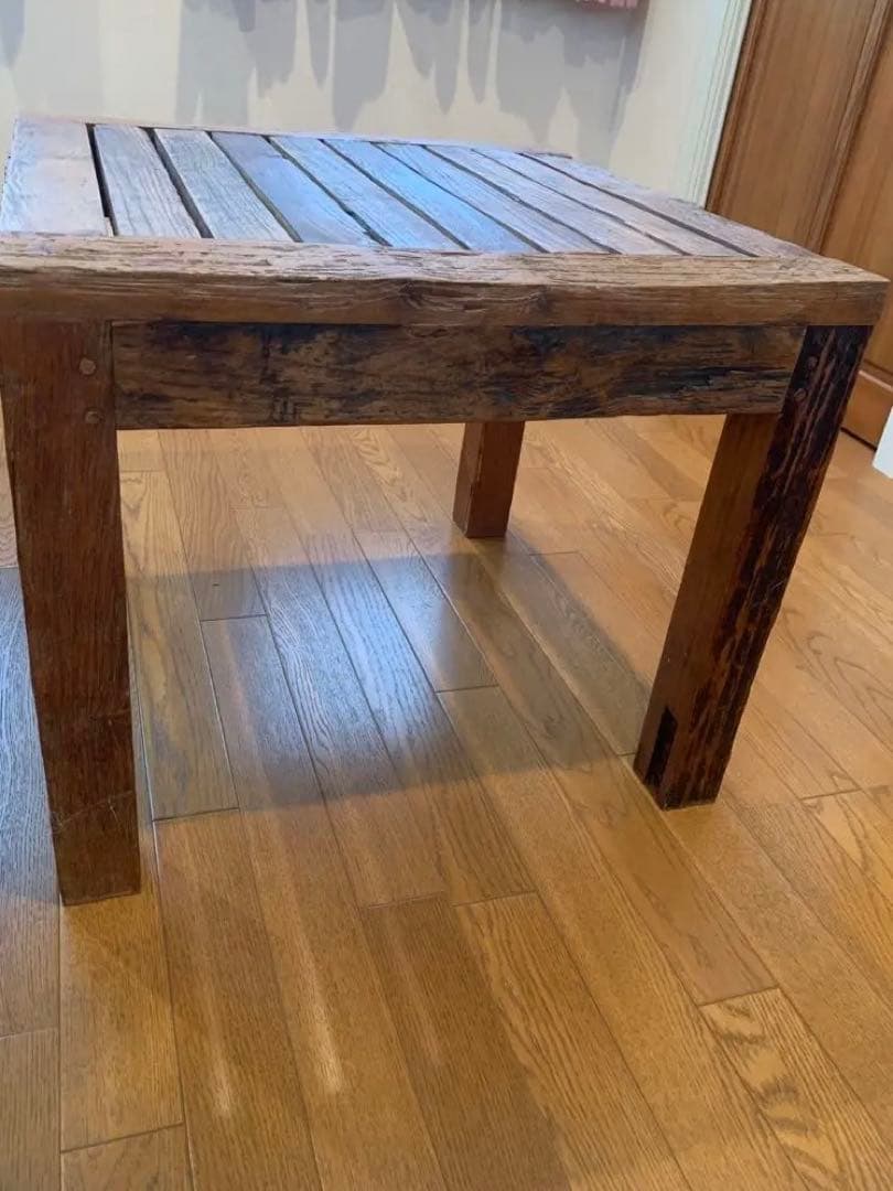 木製スラットデザインテーブル　アンティーク