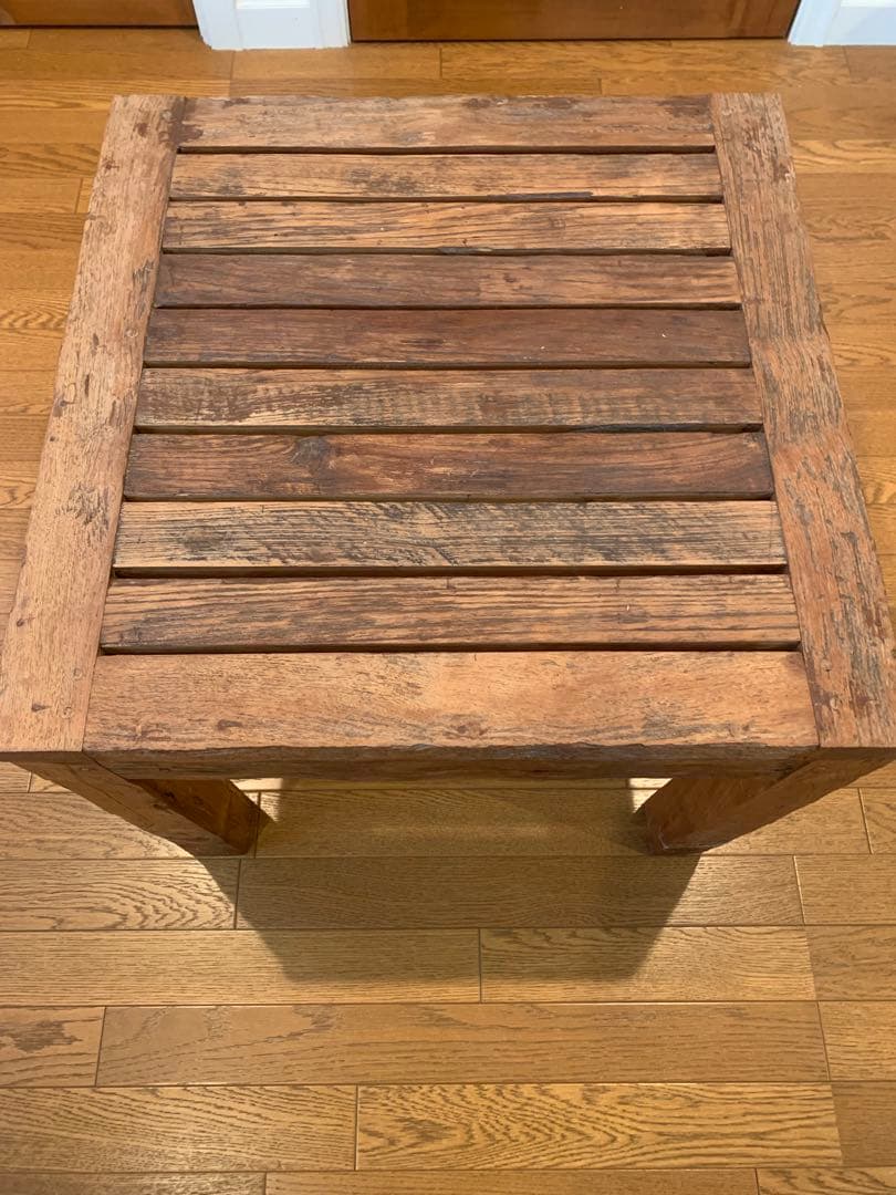 木製スラットデザインテーブル　アンティーク