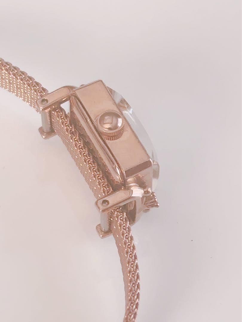 美品NOJESS ノジェスジュエリーウォッチダイヤモンドメッシュベルト稼働品