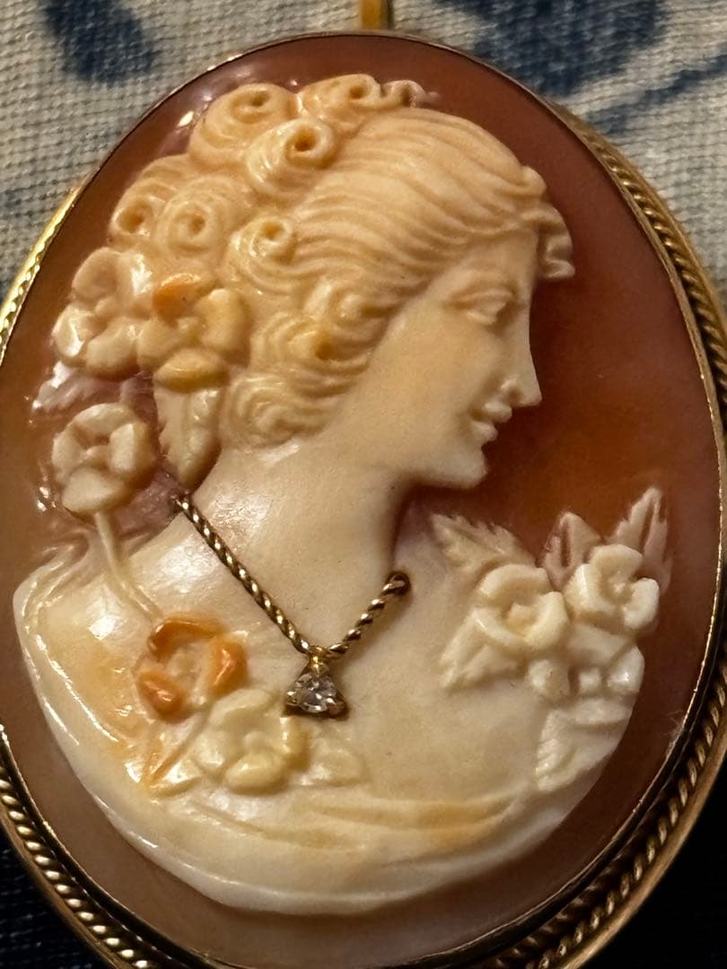 カメオ ビンテージブローチ
