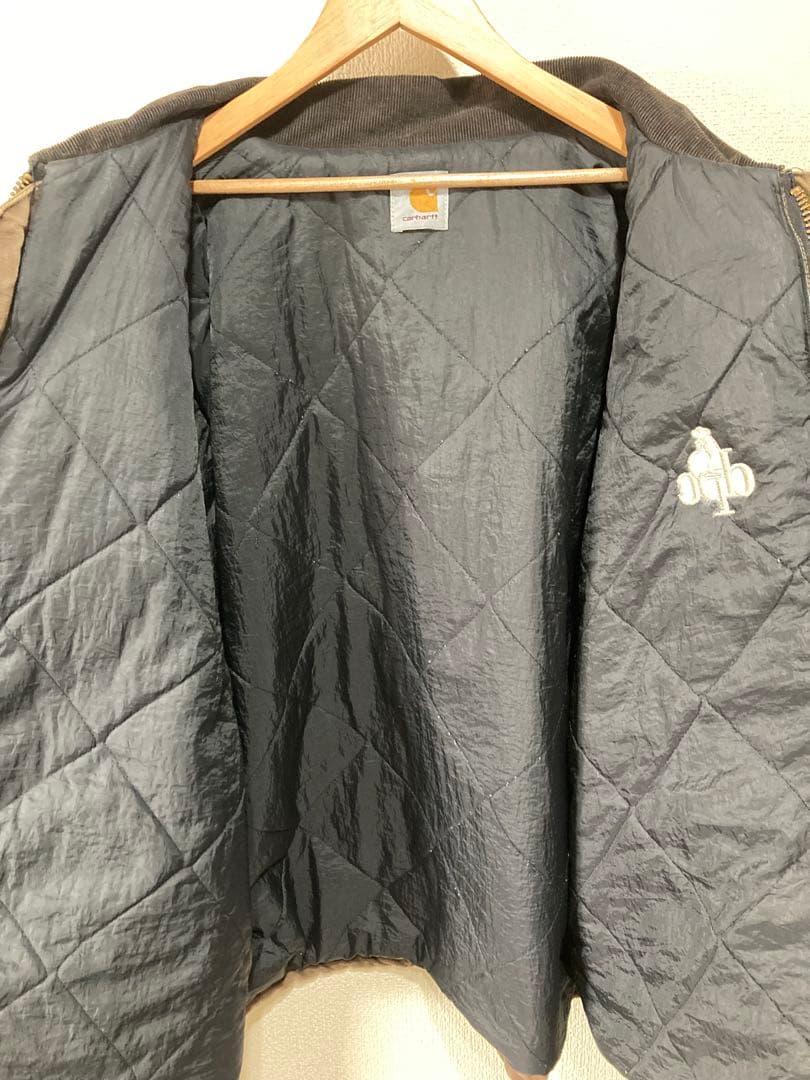 かわいい企業ロゴ　Carhartt トラディショナルジャケット