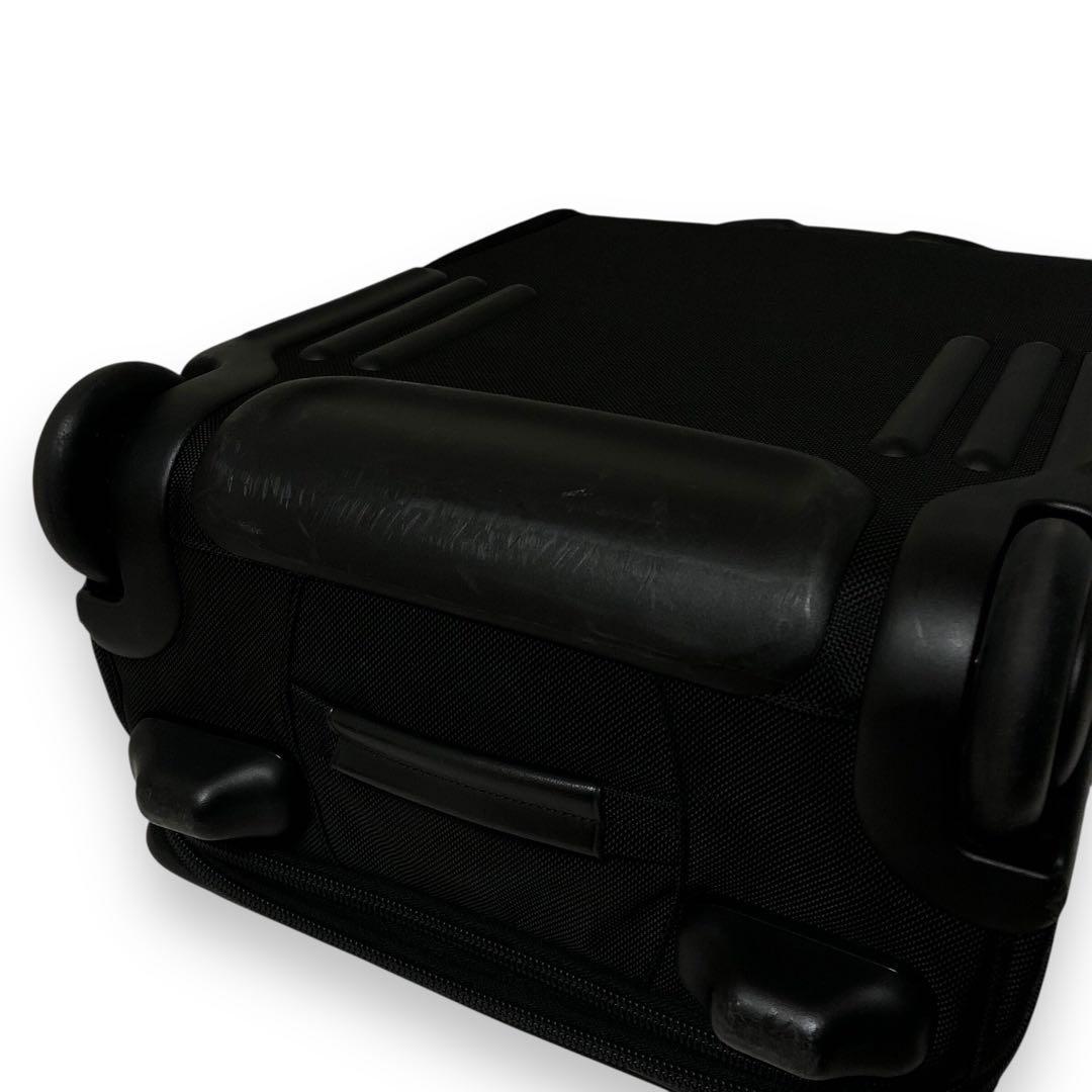 超美品✨TUMIスーツケース 機内持ち込み可22018DH マチ拡張 大容量 黒