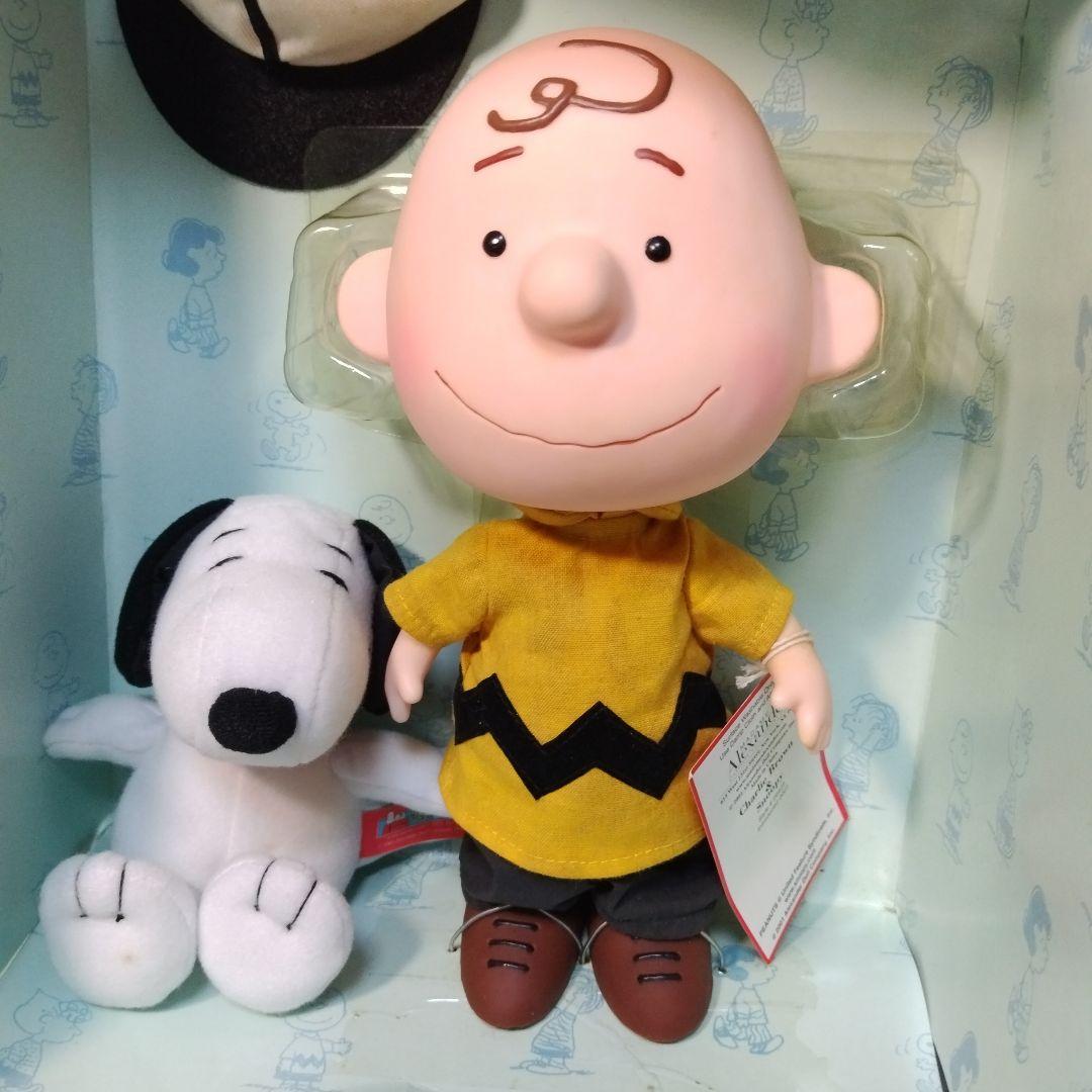 2001 マダムアレクサンダー PEANUTS Charlie Brown箱難