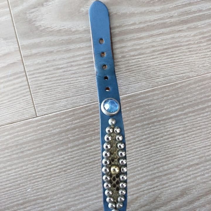 ウルフズヘッド⭐︎15㎜スタッズレザーブレスレット⭐︎ブルー