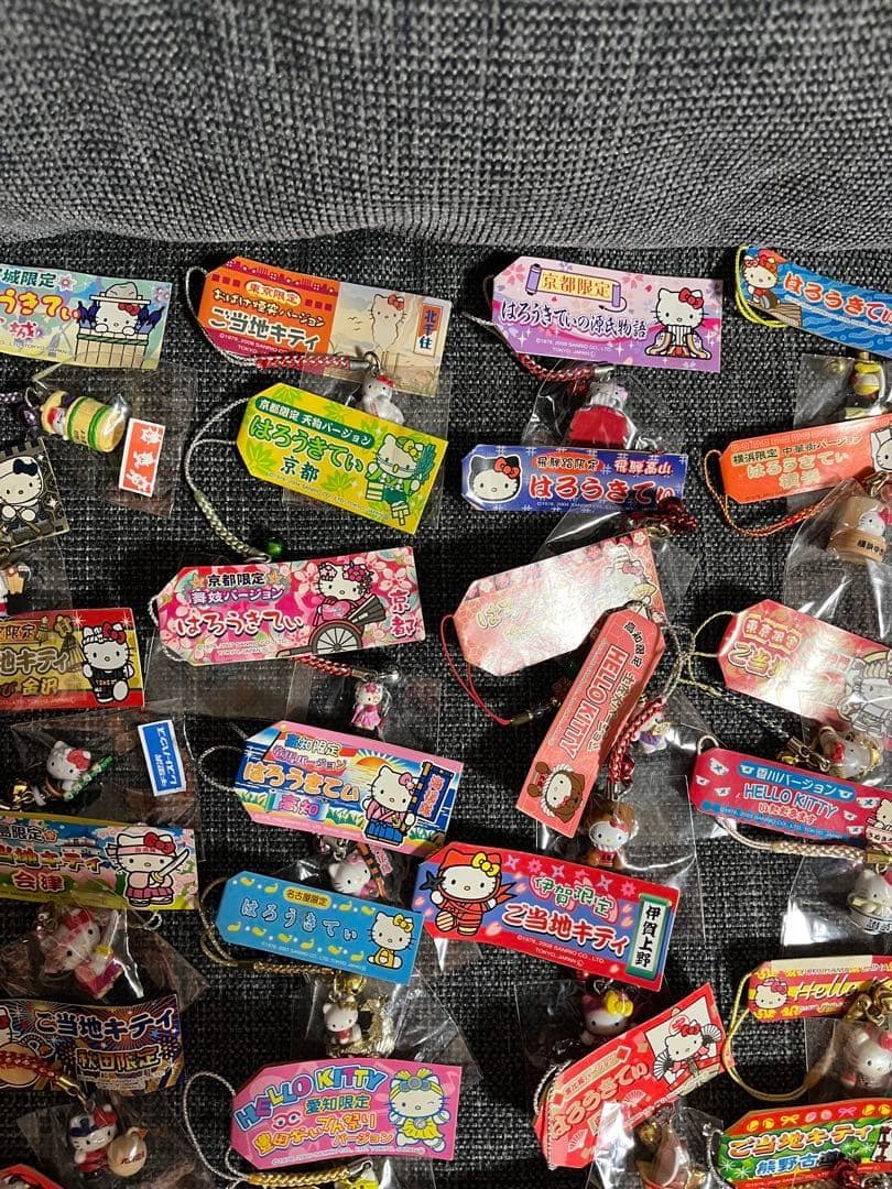 サンリオ　ハローキティ kitty ストラップ 80個 新品　sanrio