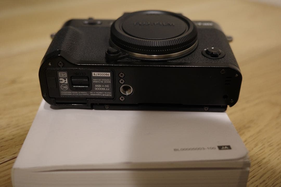Fujifilm X-T30 ミラーレス一眼 本体