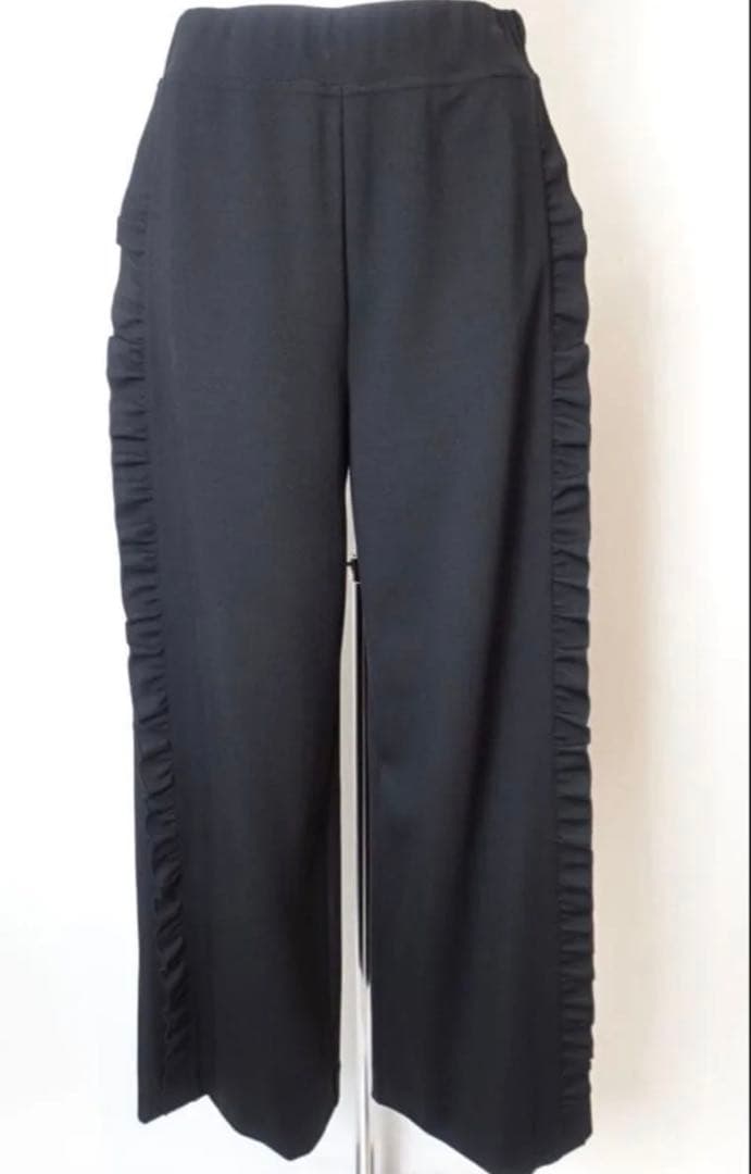 2025AWスーパービューティーフリルデザインポンチ素材パンツ44