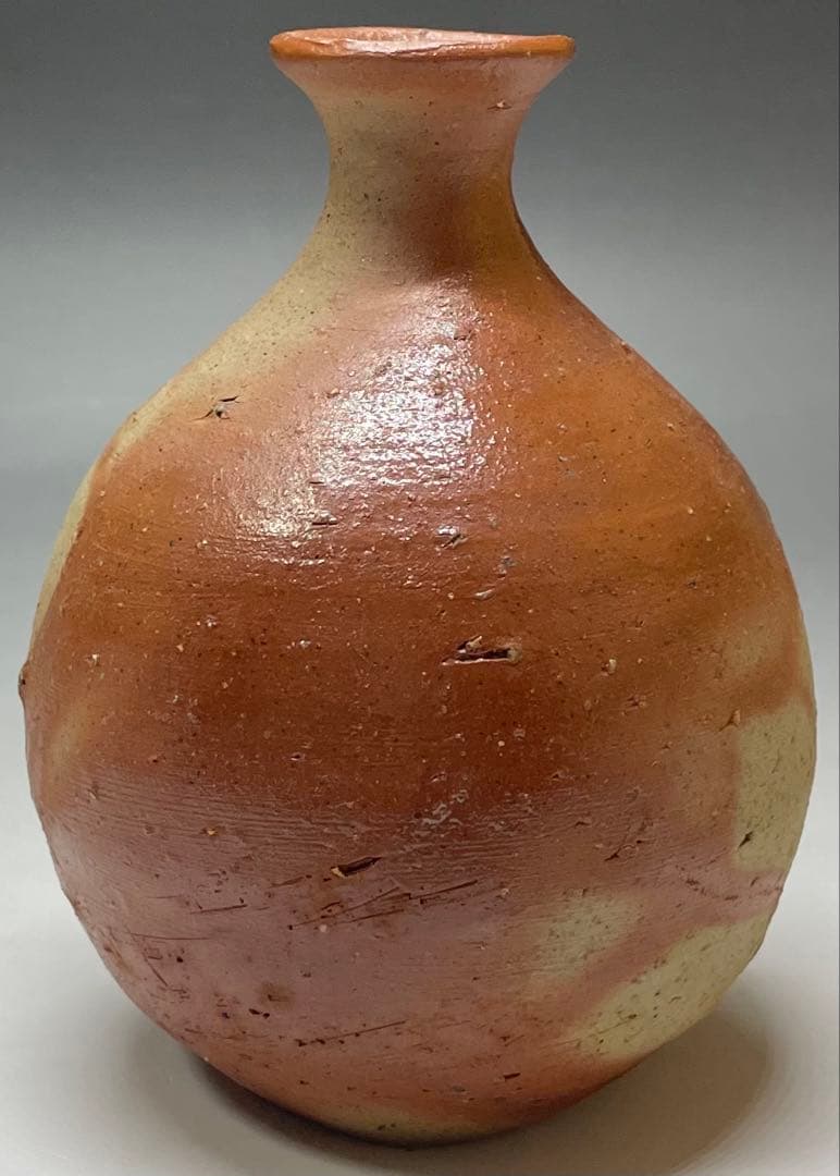 人間国宝　伊勢崎淳　備前緋襷徳利　四方桟共箱　d5732