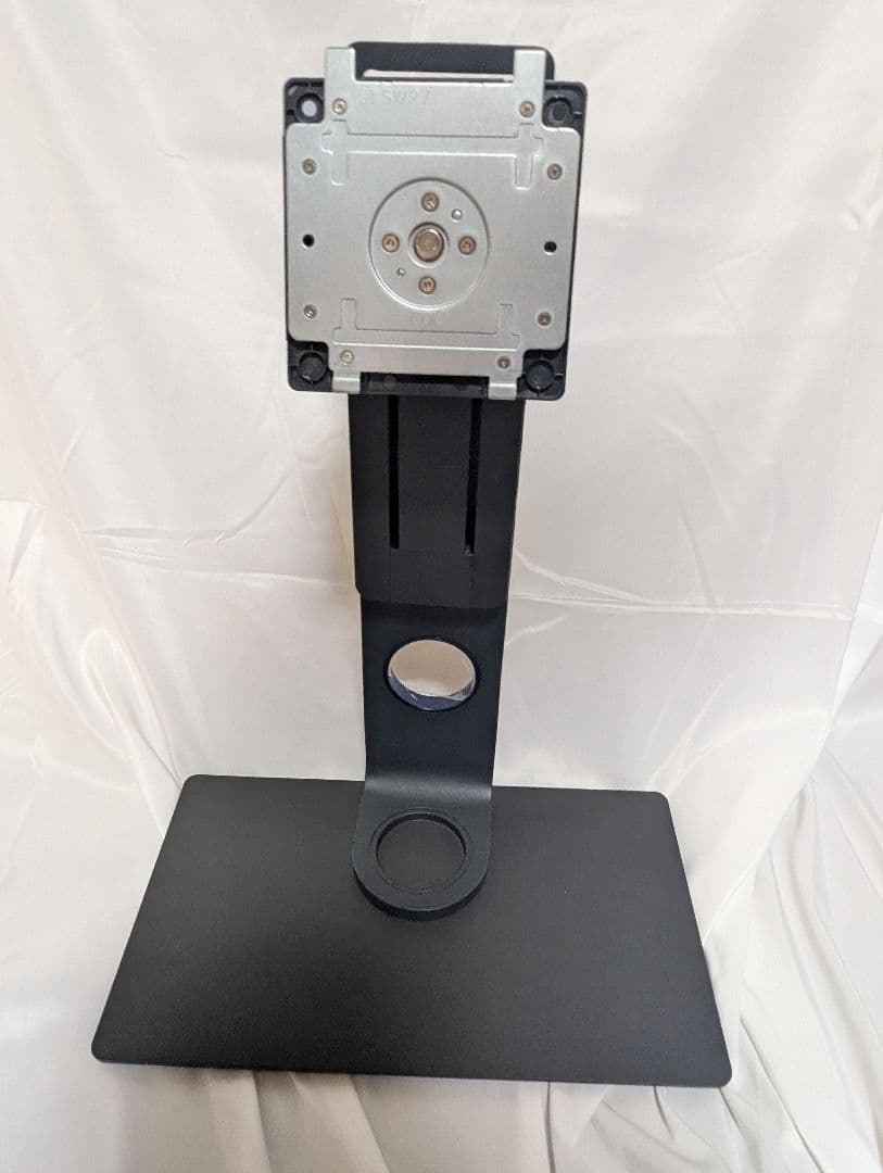 写真編集の定番！BenQ SW270C　キャリブレーションモニター