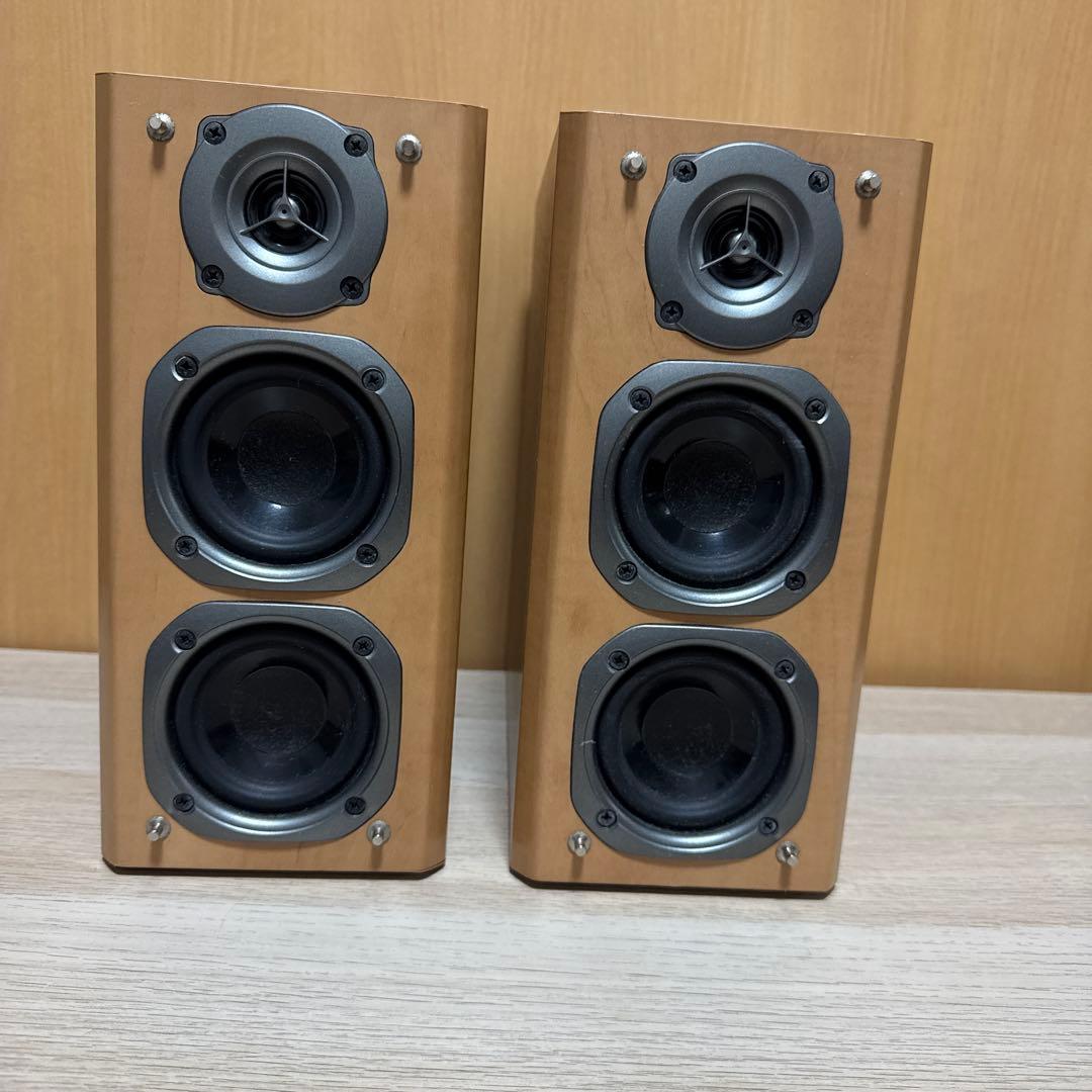 ケンウッドスピーカー　ONKYO チューナーアンプ