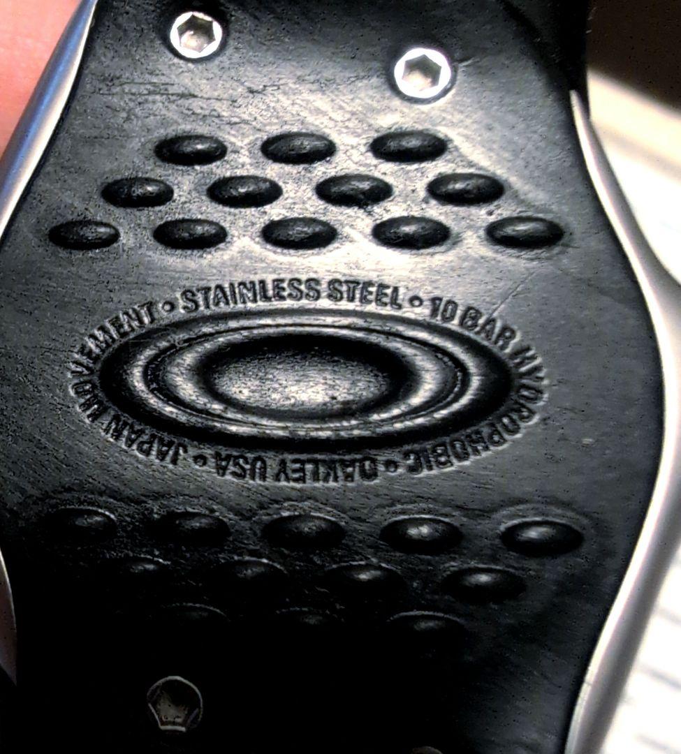 廃盤OAKLEYオークリー最終値下げ CRUSH 電池交換必須