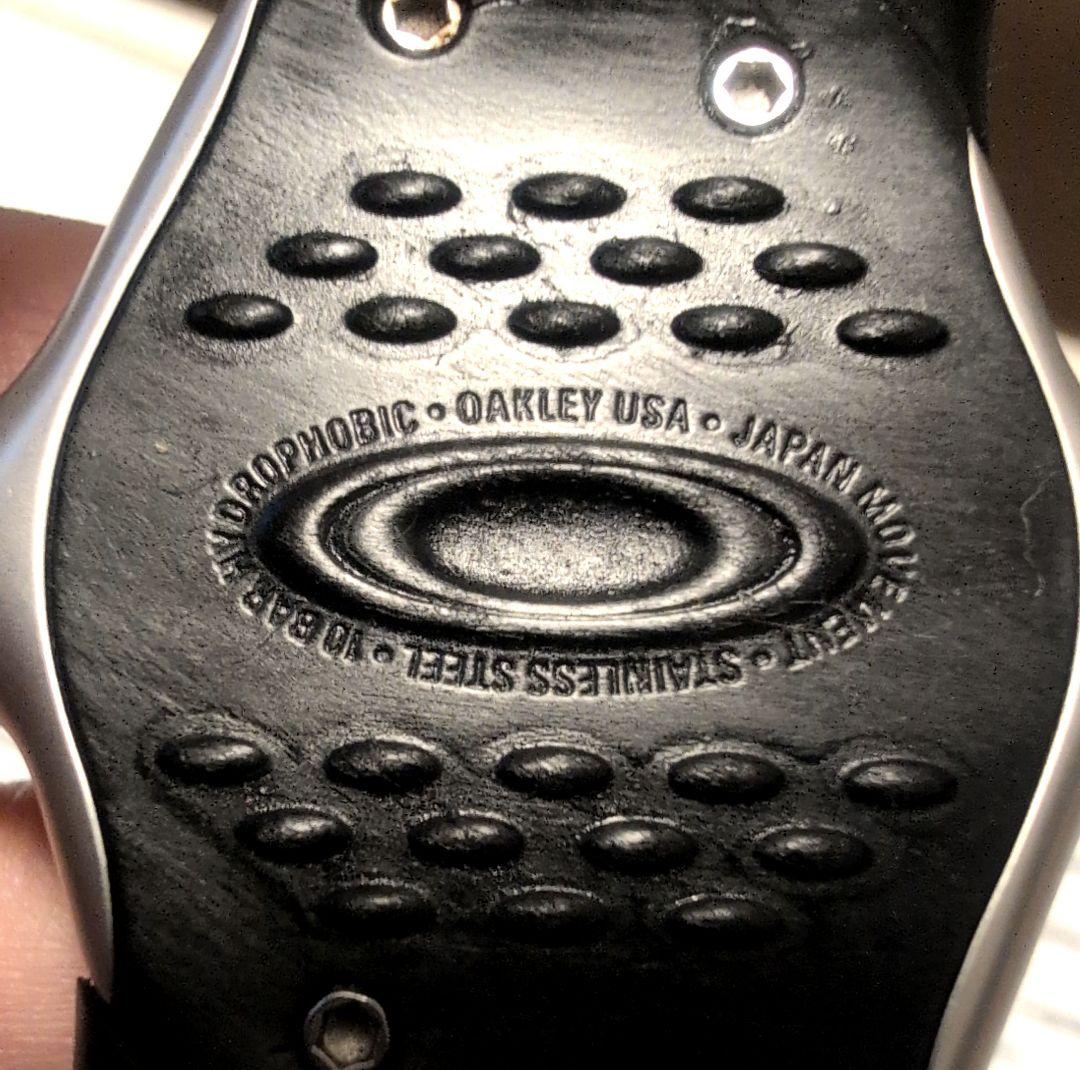 廃盤OAKLEYオークリー最終値下げ CRUSH 電池交換必須