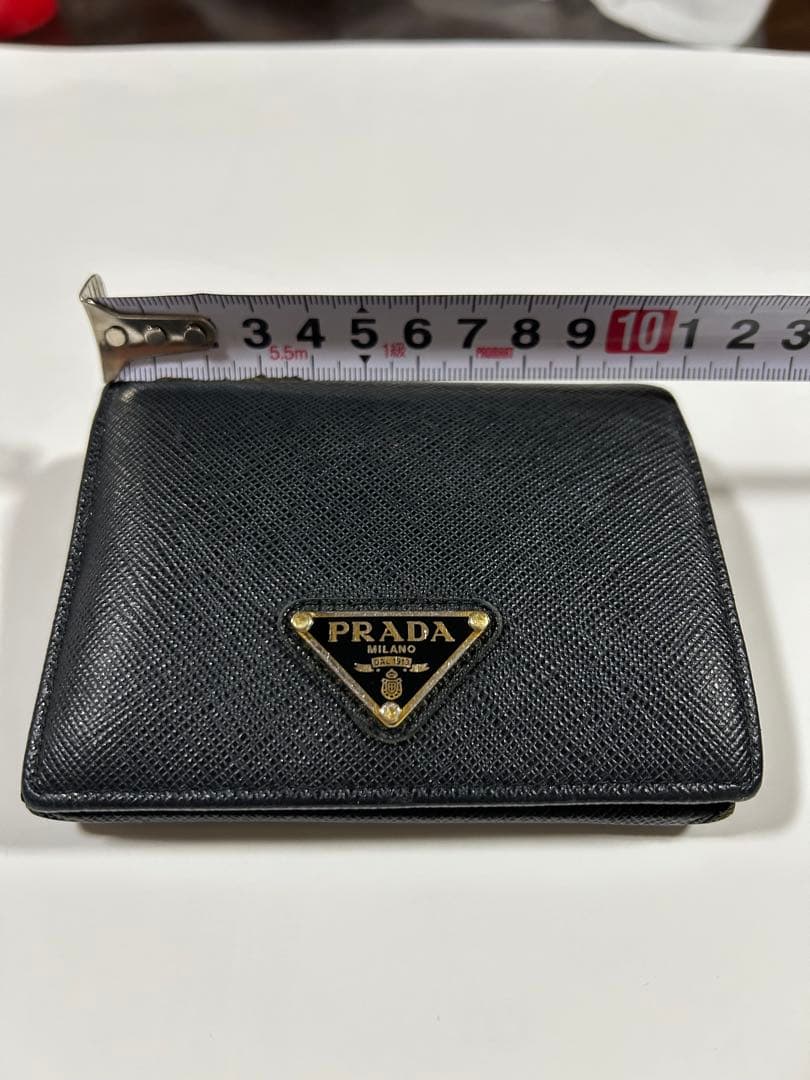 プラダ 2つ折り財布 レザー 三角ロゴ ブラック 美品　1MV204