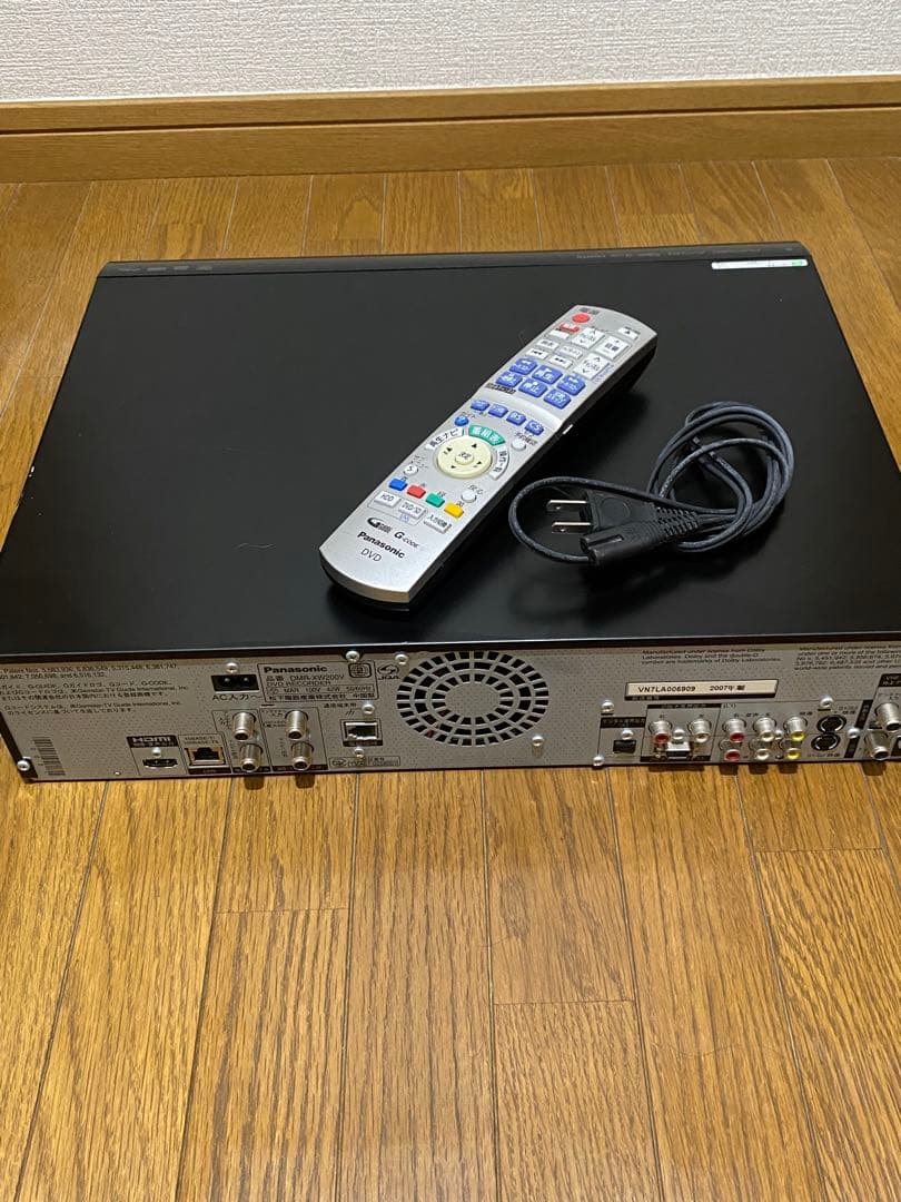 DVDレコーダー VHSビデオ一体型 Panasonic DMR-XW200V