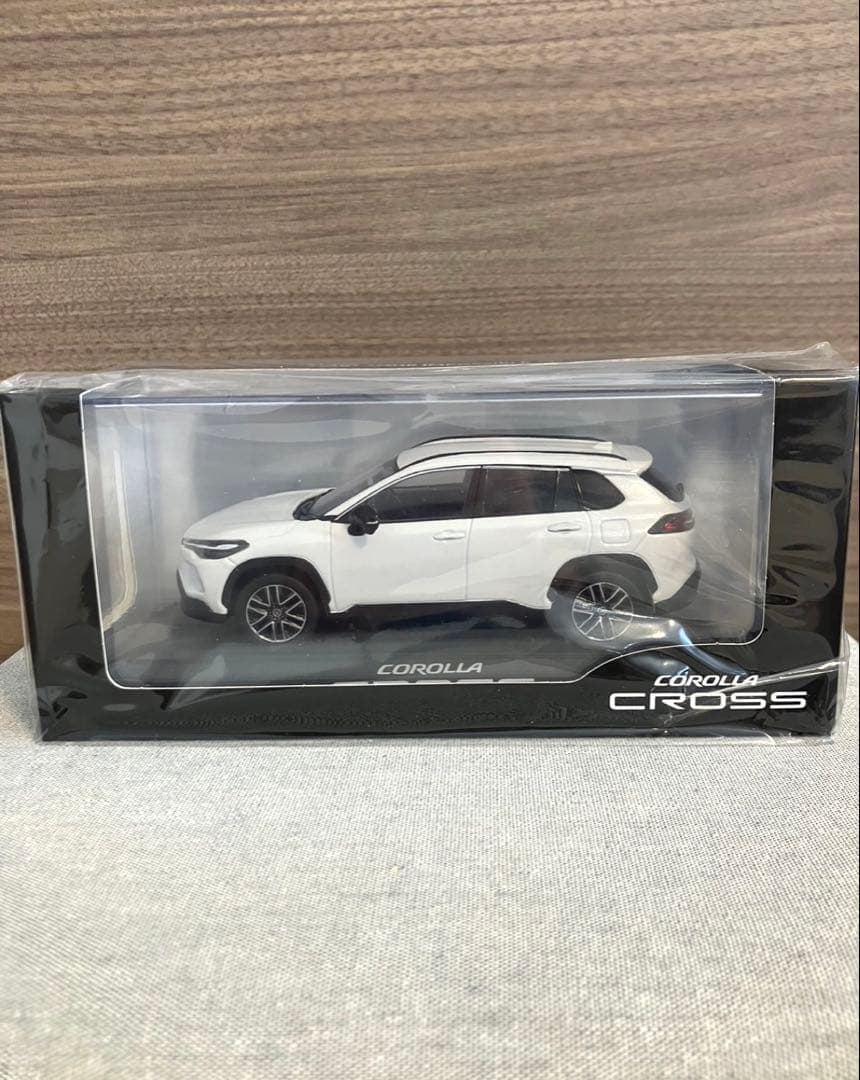 【トヨタ博物館正規品】新型 カローラクロス　カラーサンプル ホワイト色