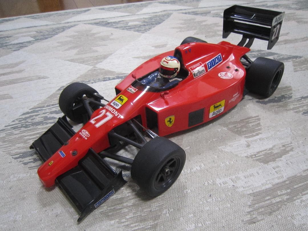 1/10 京商 フェラーリ ラジコンカー