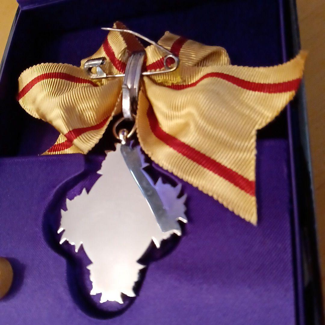 【激レア 美品!】勲七等宝冠章 明治勲章 略章 化粧箱入 本物保証　勲章 徽章