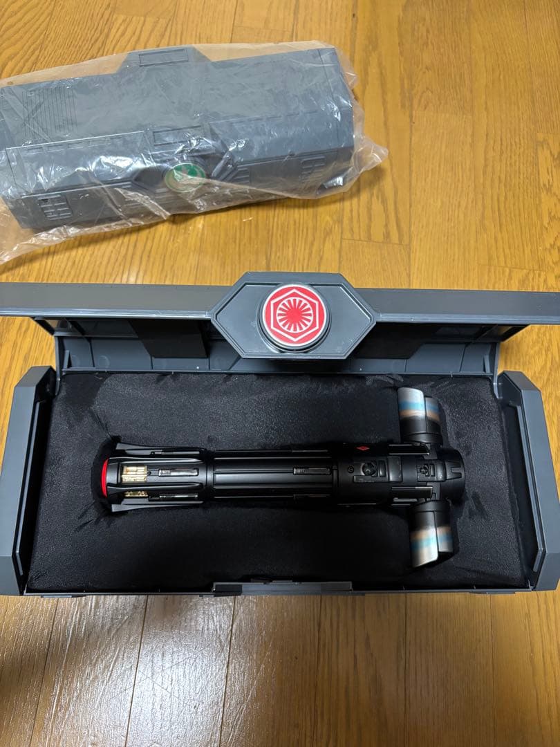 スターウォーズ　カイロレン レガシーライトセーバーヒルト