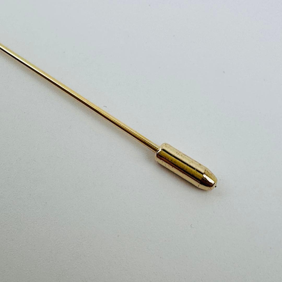 美品　フェラガモ　ゴールドブローチ　ピンブローチ　コサージュ　アクセサリー　ロゴ