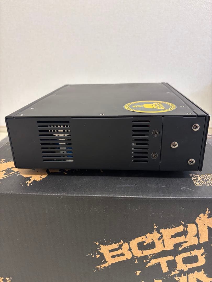 Markbass Little Mark IVベース用アンプ　ケース&ケーブル付