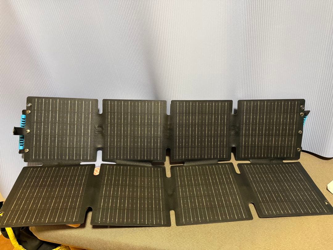 BLUETTI ポータブル電源のソーラーパネル　SORA60