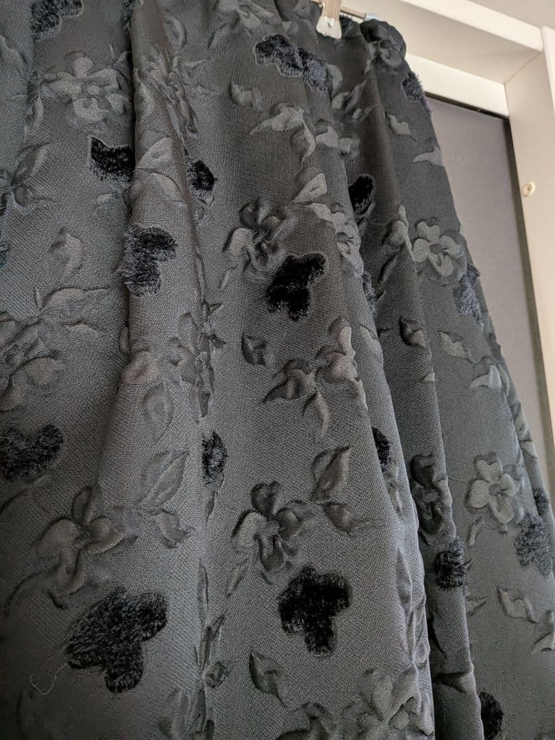 ヴェルメイユパーイエナ フラワージャガードタックスカート