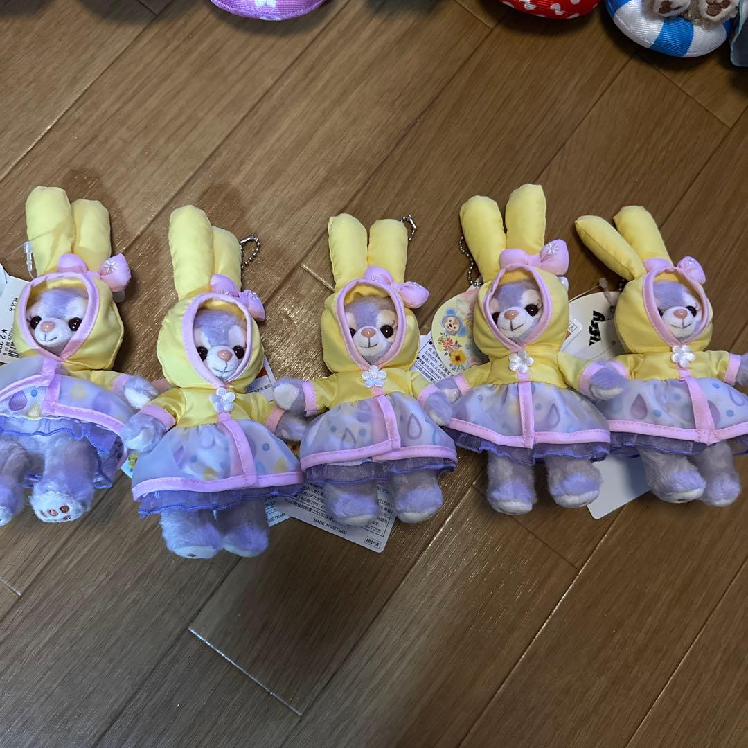 【新品•タグ付き】ダッフィフレンズ　ぬいぐるみバッチ•ぬいぐるみストラップセット