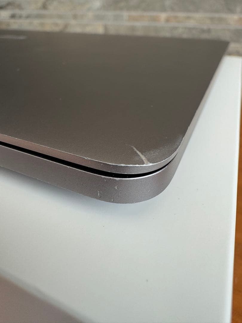 MacBook本体 Apple MacBook Pro 13