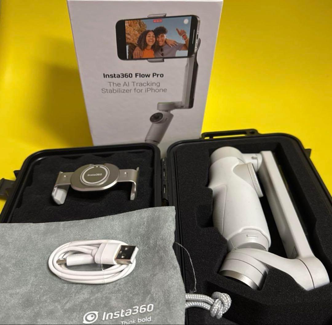 Insta360 Flow Pro 、ハードケース付き