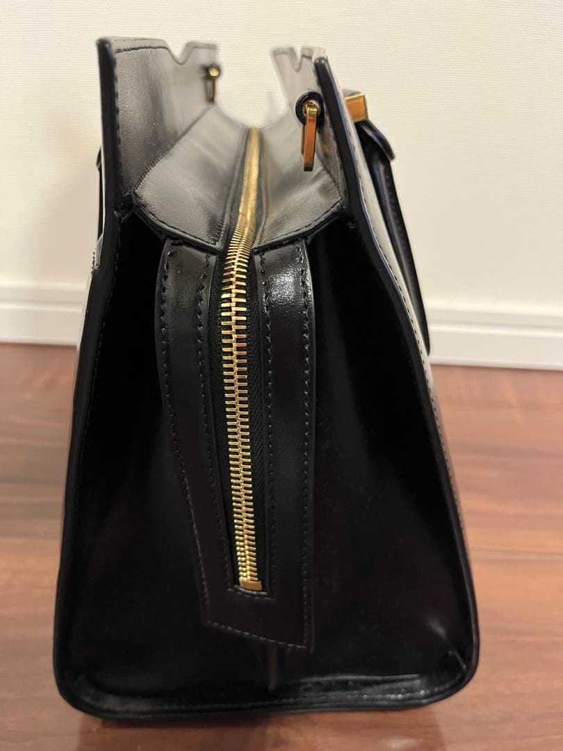 ル*フ様 SAINT LAURENT ブラック ハンドバッグ　アップタウン