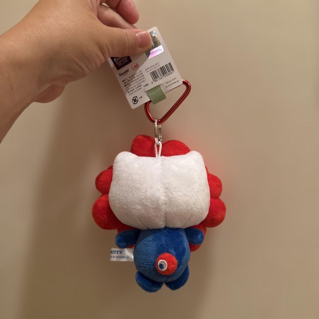 ハローキティー　万博2025 ミャクミャク　カラビナ付き