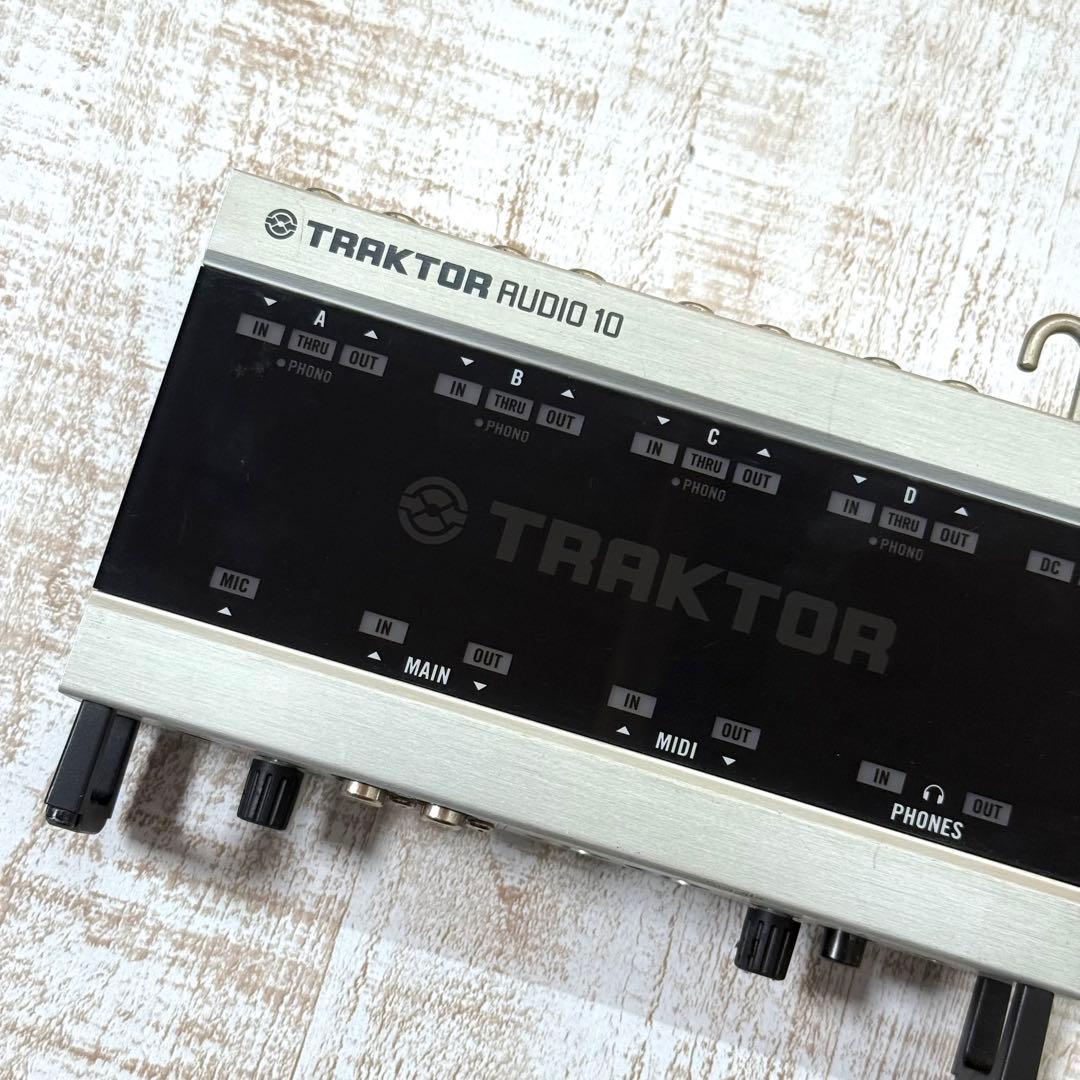 動作未確認　NATIVE INSTRUMENTS　TRAKTOR AUDIO10