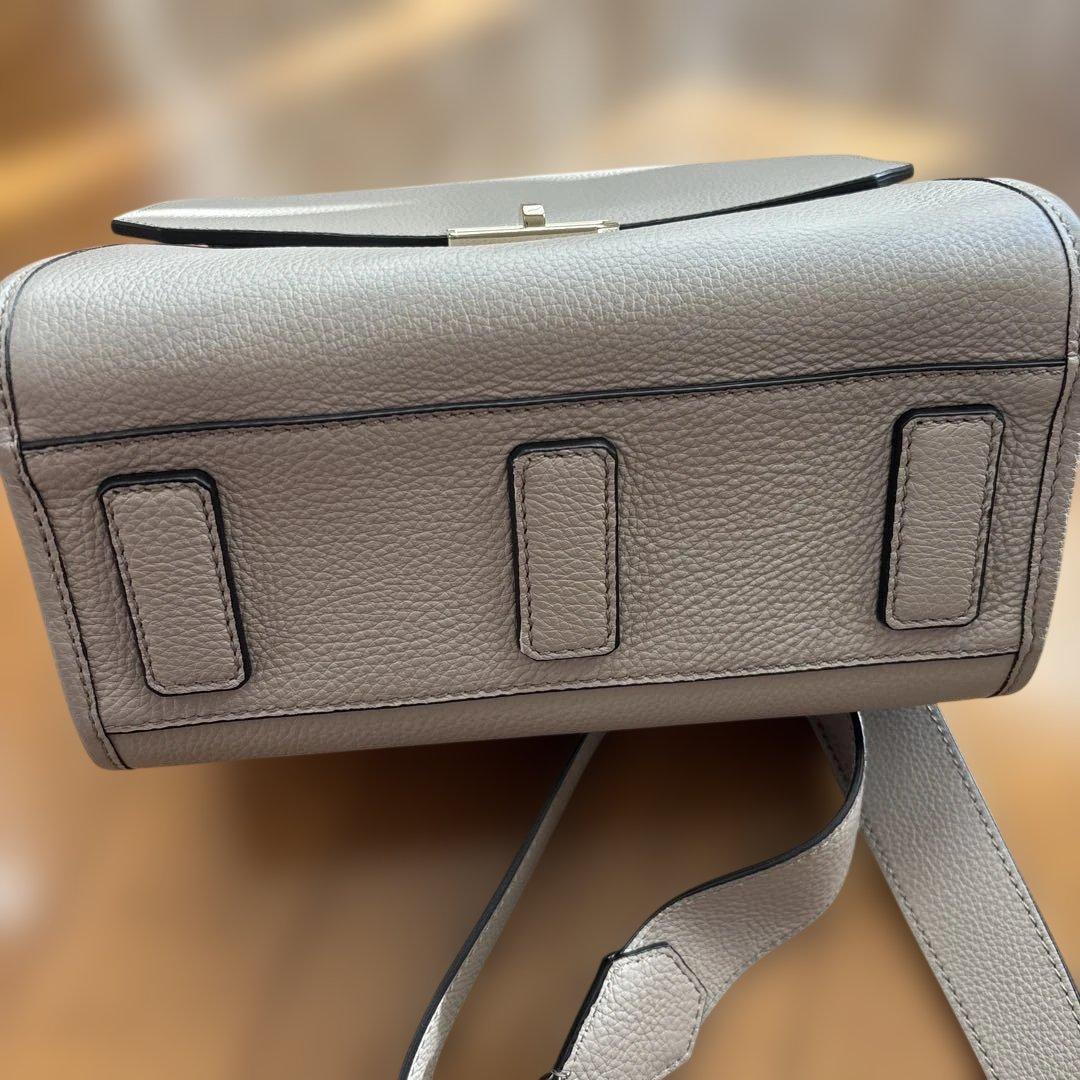 BALLY 新品　ハンドバッグ