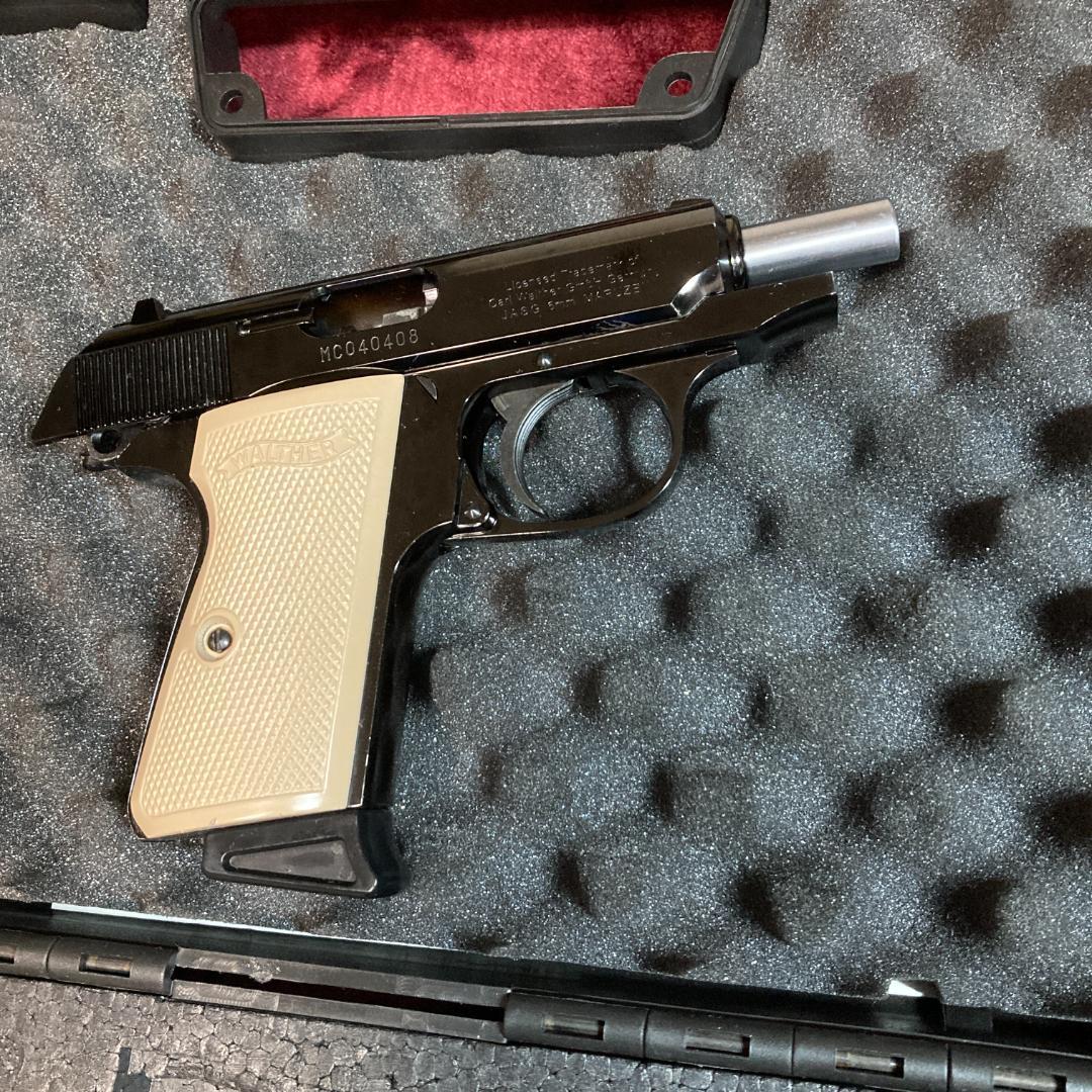 美品 マルゼン ワルサー PPK/S ブラックメタル ムービープロップ 予備マグ