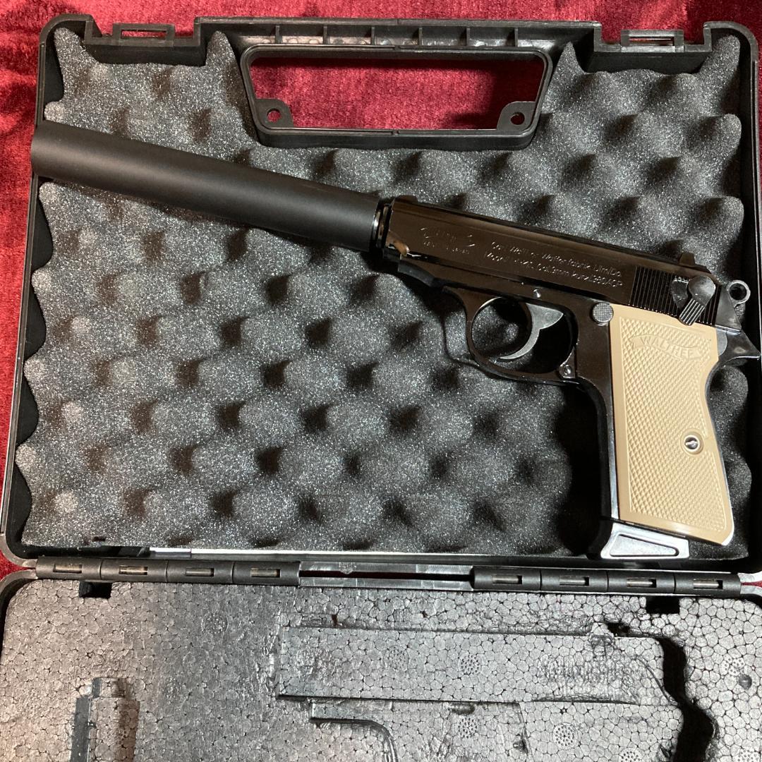 美品 マルゼン ワルサー PPK/S ブラックメタル ムービープロップ 予備マグ