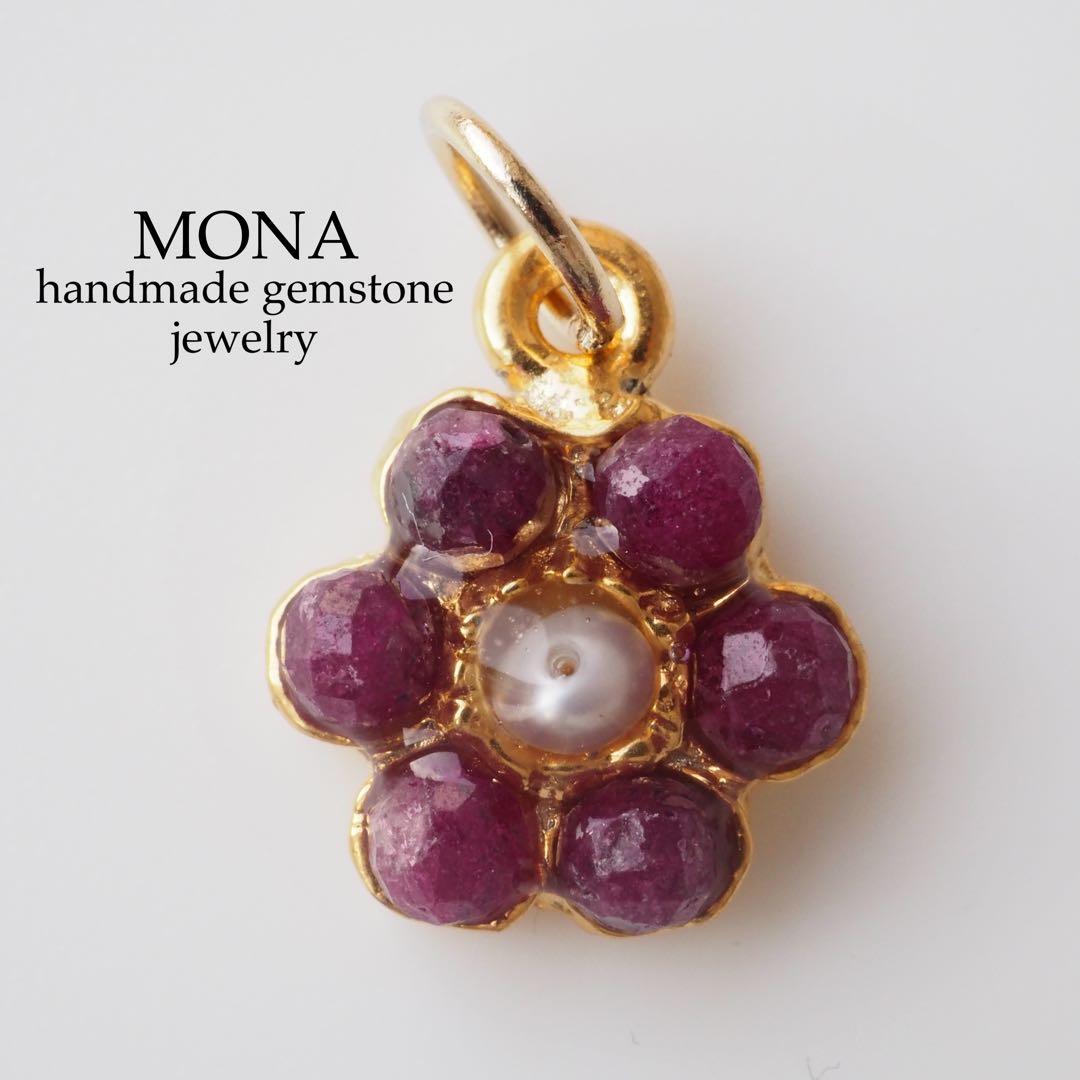 【はくとん( 'ω')ŧ‹\"ŧ‹\"】モザイクホワイトシェルのイヤリング