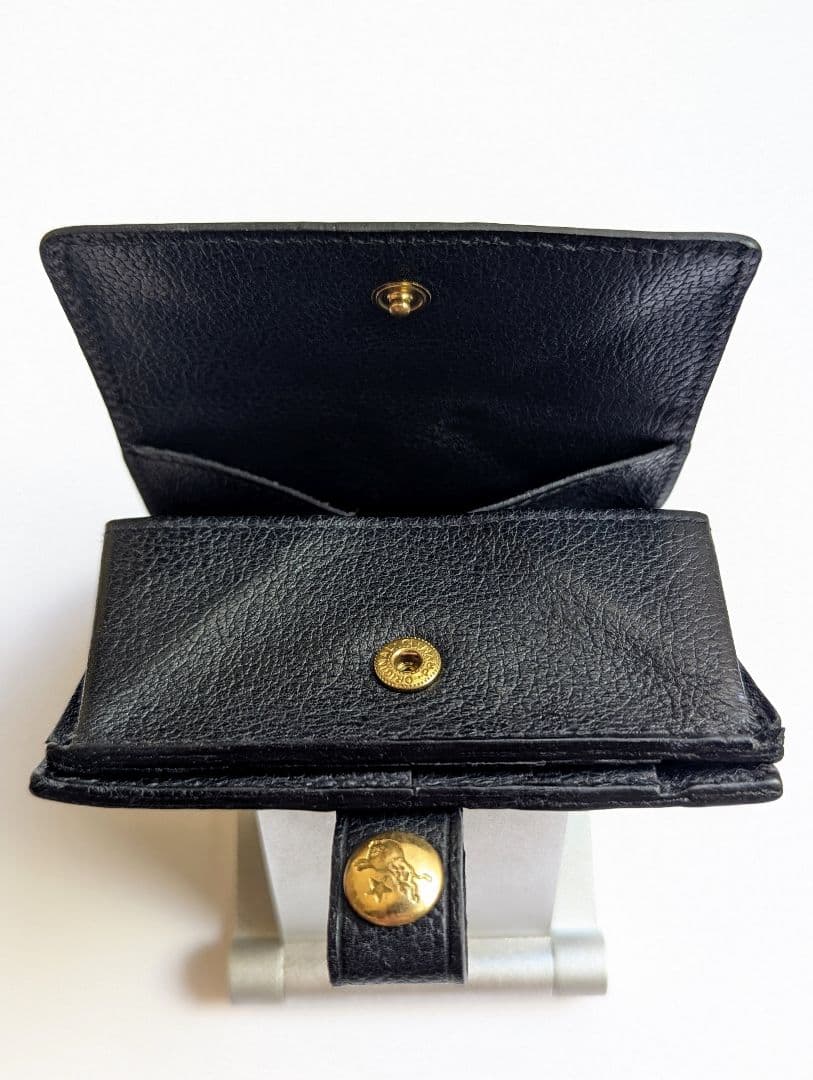 イルビゾンテ スクエアウォレット ブラック 美品 シボ加工 男女兼用