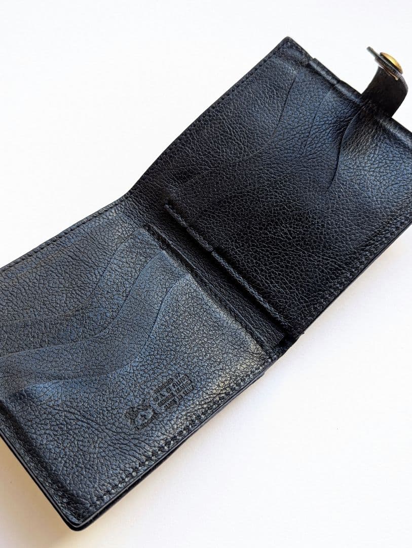 イルビゾンテ スクエアウォレット ブラック 美品 シボ加工 男女兼用