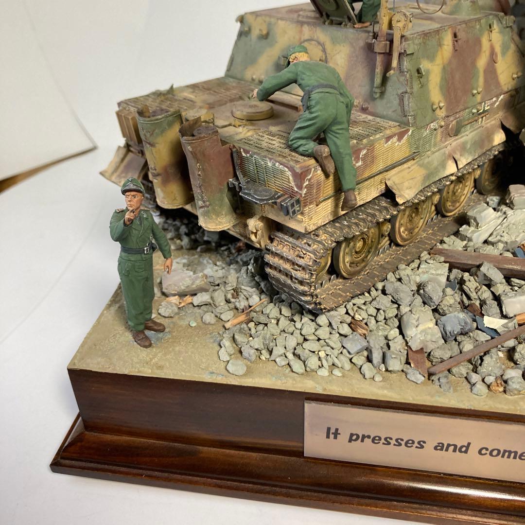 戦場ディオラマ模型完成品1/35