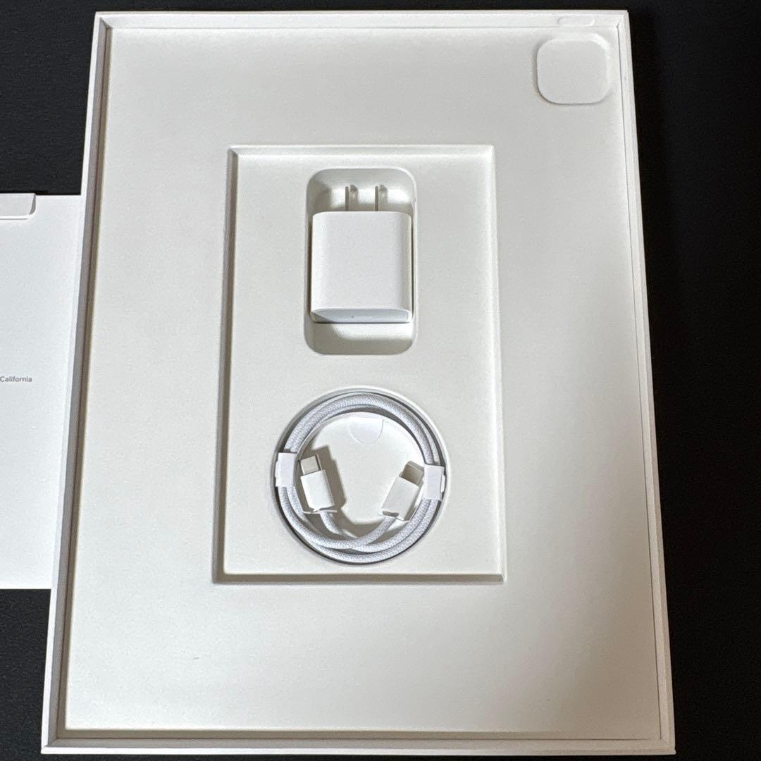 ほぼ未使用 iPad Pro 12.9 第6世代 M2 128GB おまけ付き