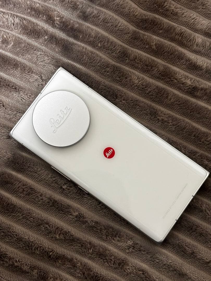 超美品　ライツフォン2 本体、レンズカバー付き