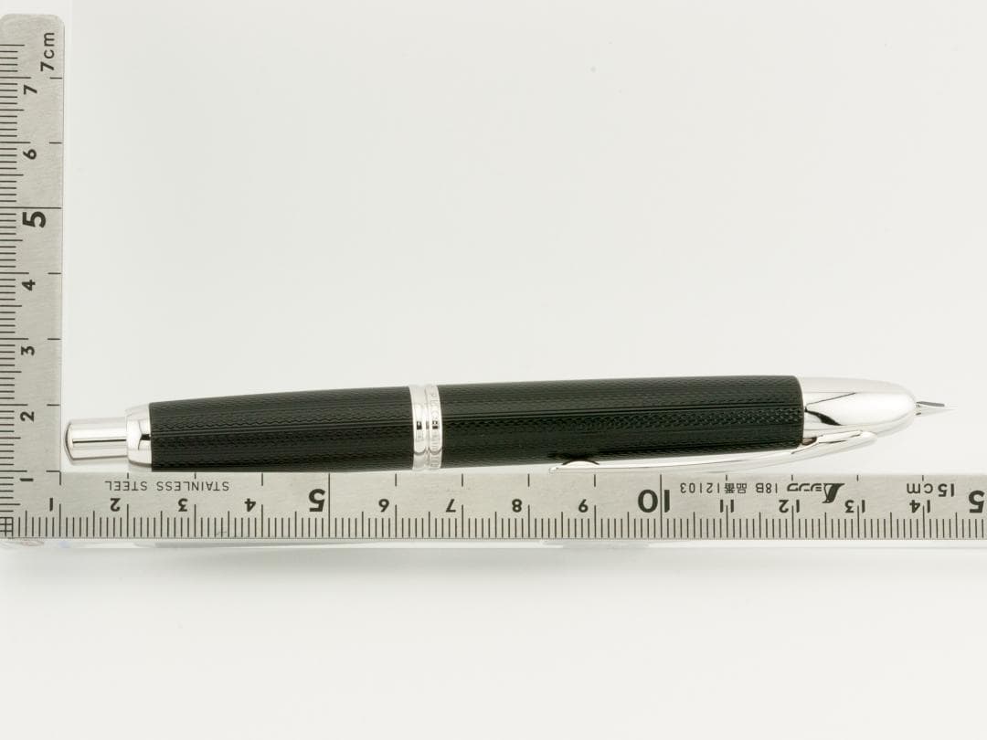 【希少　美品】PILOT（パイロット）　キャップレス　限定品　ネットブラック